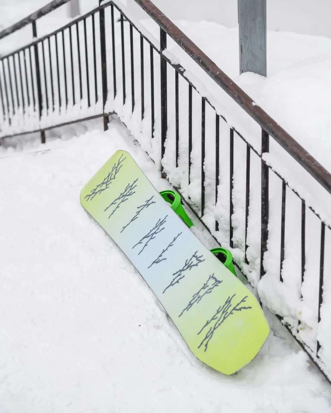 Bataleon Disaster Snowboard 2025