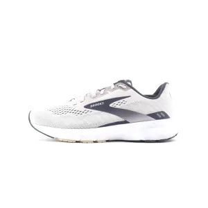 BROOKS LAUNCH 8