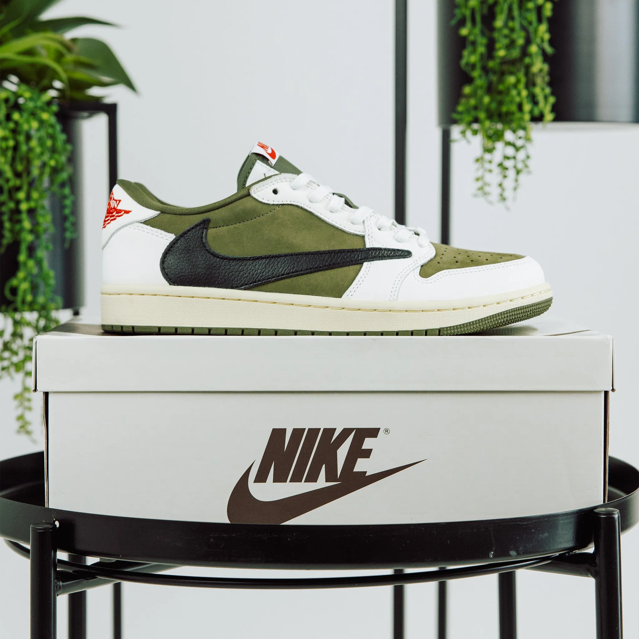 Jordan 1 Low Retro OG Travis Scott Medium Olive