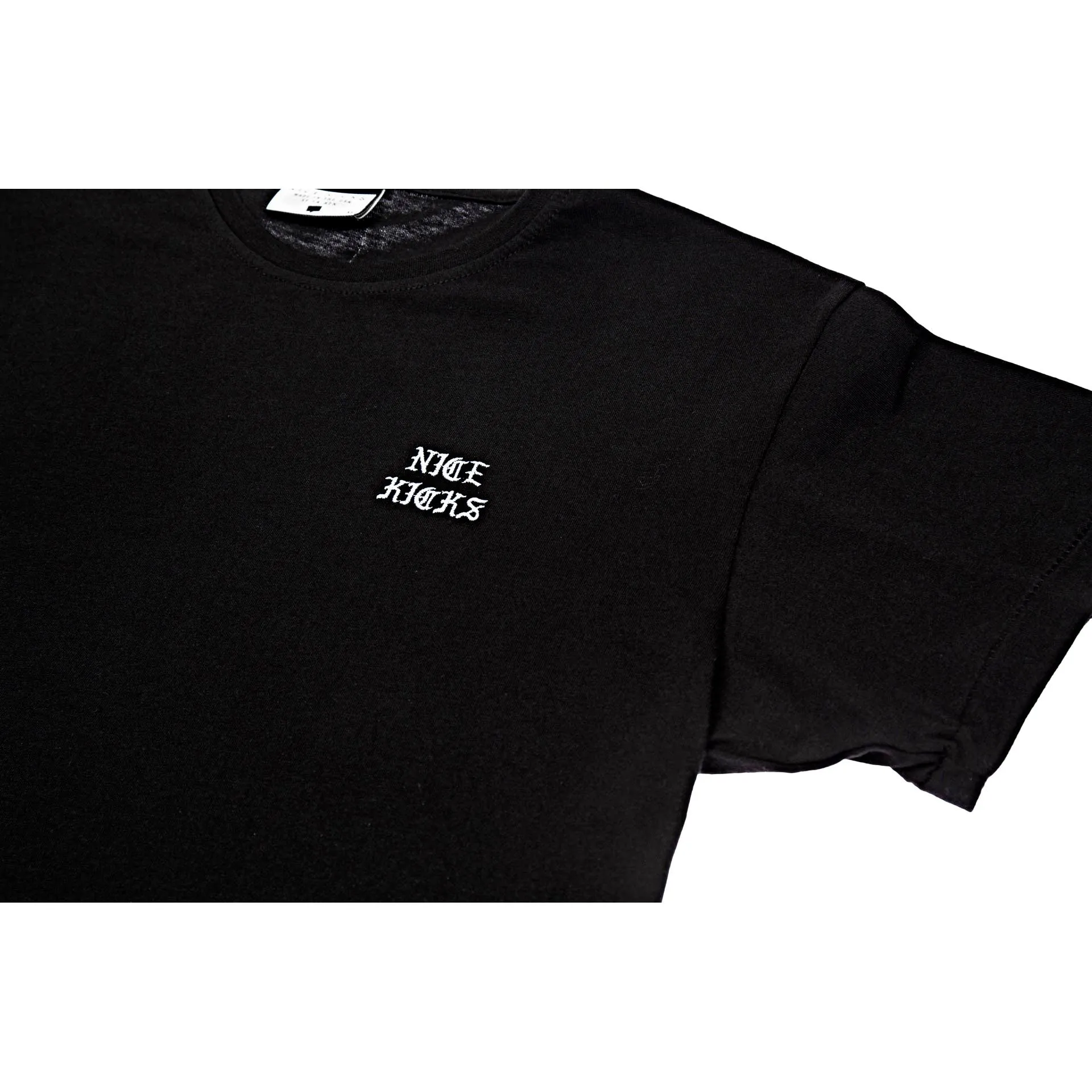 Nice Kicks Chest Print Old Engish "Pablo" Crew Tee - Black