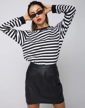 Oversize Longsleeve Tee in I Want Change BW Stripe