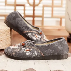 Women's Cloth For The Elderly And Canvas Shoes